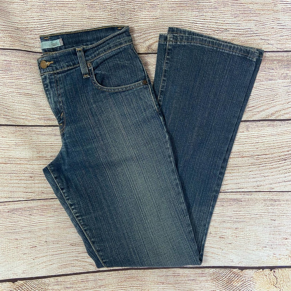 Levi's 550 Relaxed Boot Cut Medium Wash Size 4M